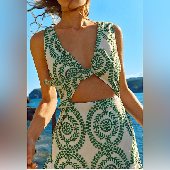 ZARA ✨VIRAL✨Perforated Knotted Embroidered Dress - Picture 7 of 15